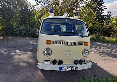 VW T2 Volkswagen Rettungswagen,nahezu kompletter Originalzustand