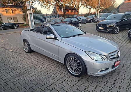 Mercedes-Benz E 200 CGI Cabrio BlueEFFICIENCY Automatik Elegance