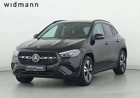 Mercedes-Benz GLA 200 Pano Night SpurW W-Paket KeyLess PDC LM