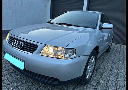 Audi A3 1.6 Ambiente