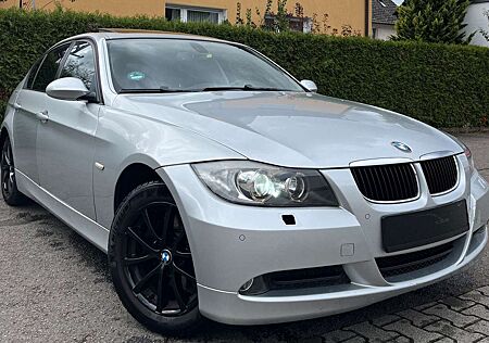 BMW 320 d Automatik XENON NAVI SCHIEBEDACH LEDER TOP