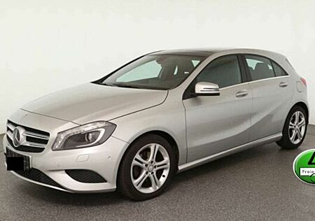 Mercedes-Benz A 200 Urban Panorama/MB Scheckheft AHK/Xenon/RFK