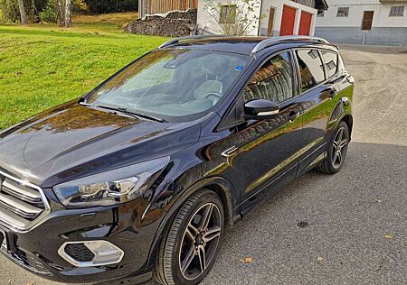 Ford Kuga 2.0 TDCi 4x4 Aut. Black & Silver