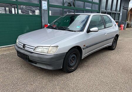 Peugeot 306 1.8 Style Automatik Klima Zahnriemen / TÜV Neu
