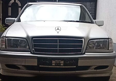 Mercedes-Benz C 180 Sport