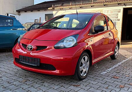 Toyota Aygo Basis-1 Hand-39000km-TÜV NEU-REIFEN NEU