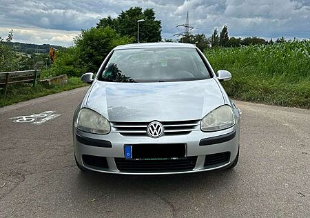 VW Golf Volkswagen Trendline