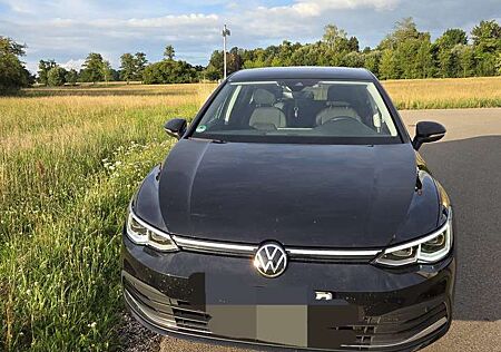 VW Golf Volkswagen Style eTSI