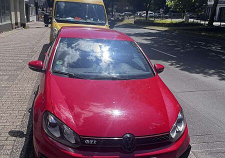 VW Golf GTI Volkswagen 2.0