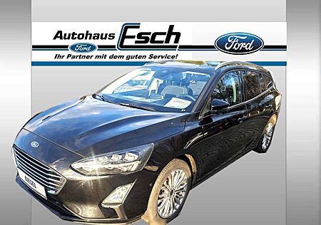 Ford Focus Titanium Automatik AHK schwenkbar Ergositze
