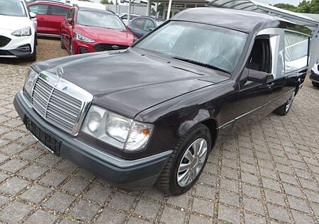 Mercedes-Benz 230 W 124 TE Bestattungswagen Pollmann