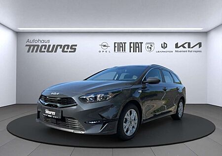 Kia XCeed Ceed SW / cee'd SW Sportswagon 1.6 CRDi Vision Navi Klimaautom SHZ Te