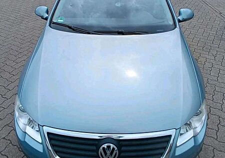 VW Passat Variant Volkswagen 1.6 Trendline