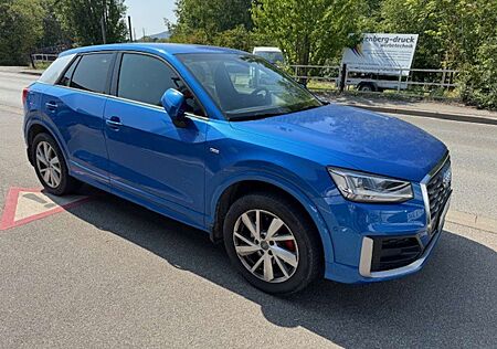 Audi Q2 35 TDI quattro sport s-line