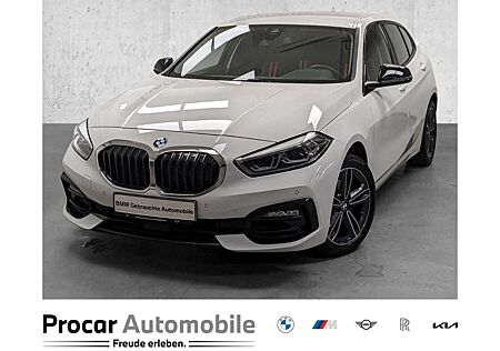 BMW 118 i Sport Line Live Plus. PDC LED WLAN 17''