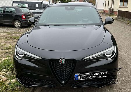 Alfa Romeo Stelvio 2.0 Turbo 16V AT8-Q4 Veloce