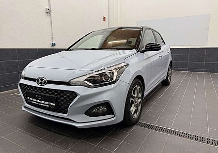 Hyundai i20 Advantage +|EU6|NAVI|KAMERA|1.HAND|101PS|TOP