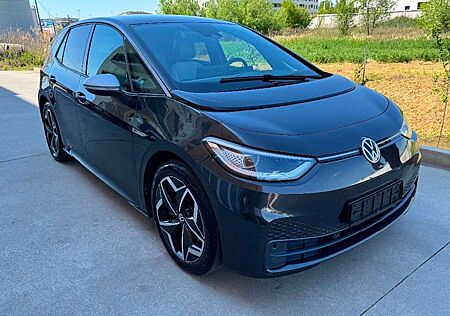 VW ID.3 Volkswagen Performance Upgrade Pro 1st
