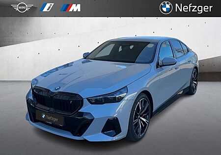 BMW i5 eDrive40 M Sport Park-Assistent HiFi-H&K HUD