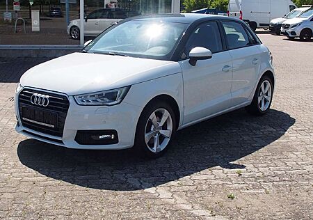 Audi A1 Sportback Sport/ Navi/ Xenon/ S-tronic