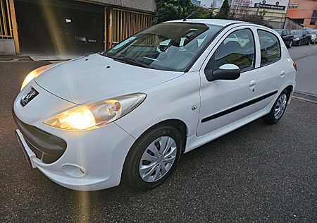 Peugeot 207 206+