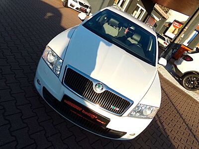 Skoda Octavia Combi RS 19 Zoll 200 PS