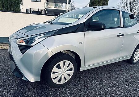 Toyota Aygo x-business
