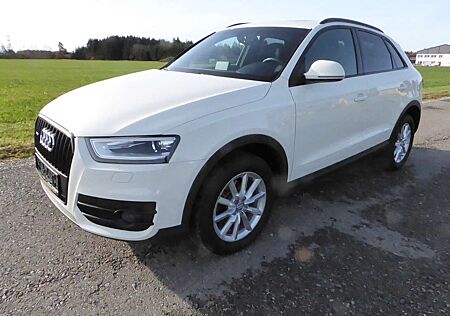 Audi Q3 2.0 TFSI quattro,Xenon,SHZ,Klimaauto,PDC,Panorama