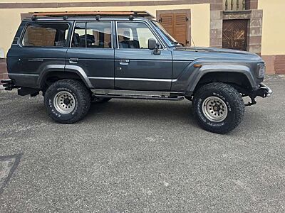 Toyota Land Cruiser HJ61  VX Klima