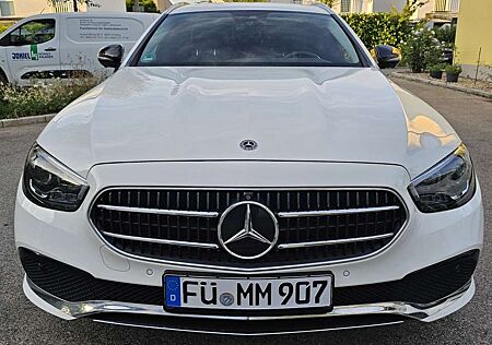 Mercedes-Benz E 300 de T 9G-TRONIC Avantgarde Facelift