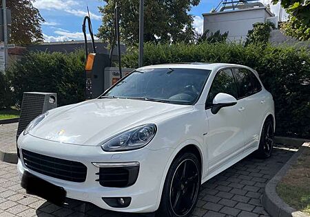 Porsche Cayenne Diesel Platinum Edition