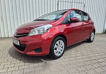 Toyota Yaris Life --- TÜV 4/2027 --- RÜCKFAHRKAMERA ---