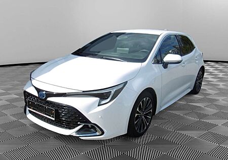 Toyota Corolla 1.8 Hybrid Team D NAVI ACC FACEL. LED