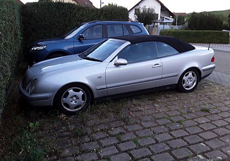 Mercedes-Benz CLK 230 CLK Cabrio 230 Kompressor Avantgarde