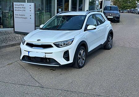 Kia Stonic 1.0 T 100 DCT Vision Navi Asisstenten