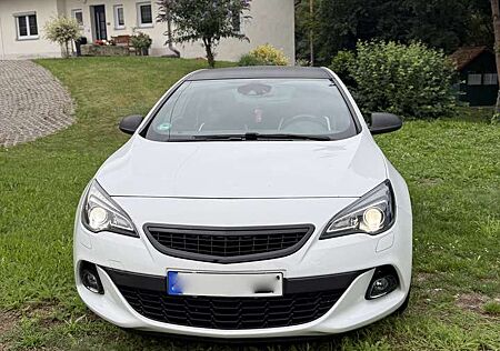 Opel Astra 2,0 BiTurbo OPC-Line