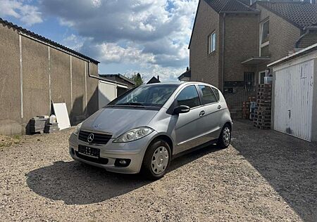Mercedes-Benz A 150 Elegance Edition 10