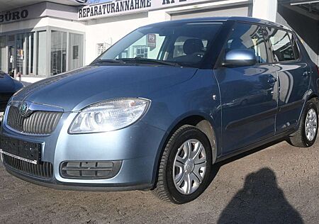 Skoda Fabia Ambiente*Klima*Scheckheft*Zahnriemen neu