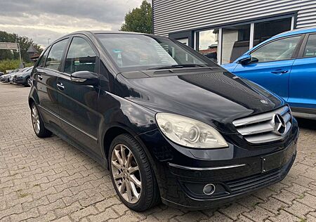 Mercedes-Benz B 180 Scheckheft u-frei Xenon Navi PDC Tuv 8/25