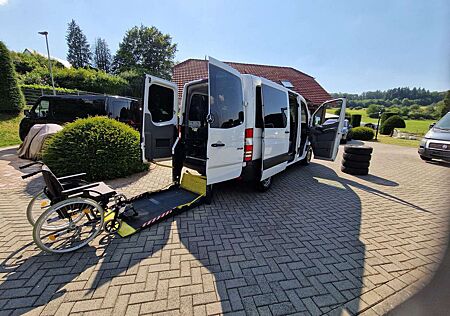 Mercedes-Benz Sprinter 211*Behindertengerecht*Passivfahrer*Lift