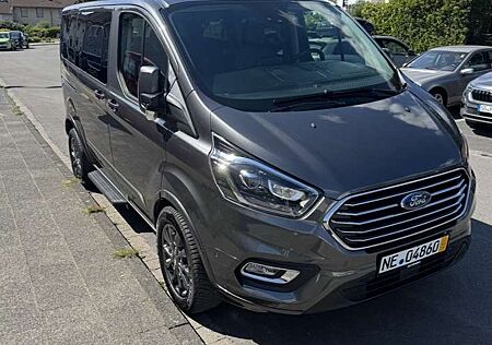 Ford Tourneo Custom 320 L1H1 VA Autm. Titanium X