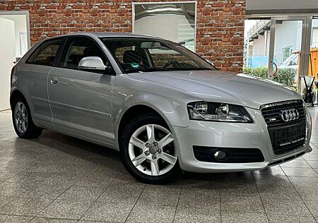 Audi A3 1.6 Attraction-Klima-SHZ-AHK-Tempomat