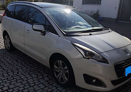 Peugeot 5008 BlueHDI 150 Stop