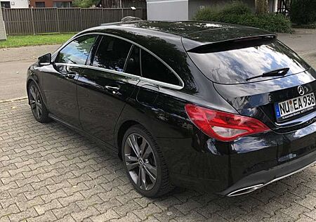 Mercedes-Benz CLA 200 Shooting Brake d 4Matic 7G-DCT