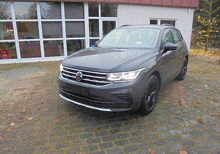 VW Tiguan Volkswagen "Urban Sport"