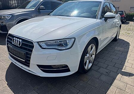 Audi A3 Sportback ambition/ Xenon/ S tronic