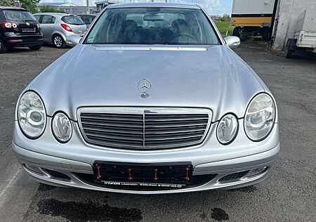 Mercedes-Benz E 200 Kompressor (211.042)