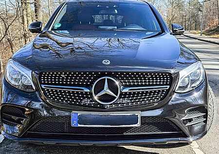 Mercedes-Benz GLC 250 GLC+250+4Matic+9G-TRONIC Coupé + AMG+Line