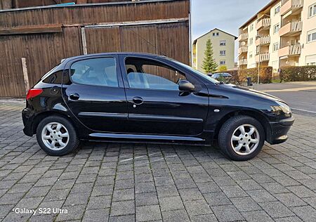 Peugeot 206 +, 5-Türer, Tüv/Au 07-2027, Allwetter