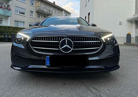 Mercedes-Benz E 200 Avantgarde